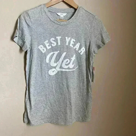 1901‎ Best Year Yet T-Shirt Gray Size XS - Picture 2 of 9